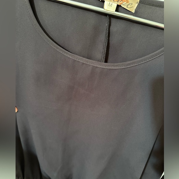 🍩PENELOPE🍩 Brown Cold Shoulder Rhinestone Stud Detail Batwing Top - Picture 10 of 11